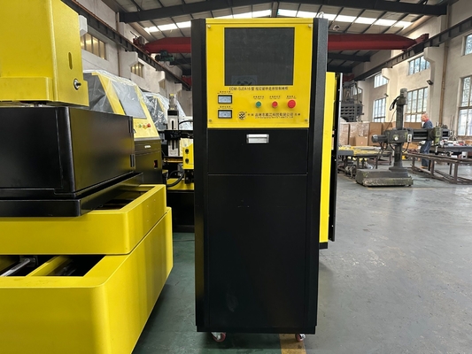 Super wirtschaftliche CNC-Drahtschneidmaschine Dk7732 mit Kundendienst