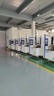 Multi-Axis-CNC-EDM für kleine Bohrlöcher Sjd706 Weiterentwickelte Metallbohrverfahren