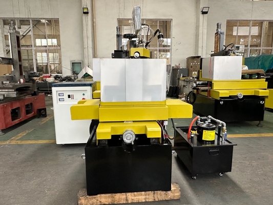 M400 CNC Molybdändrahtschneidende EDM-Maschine