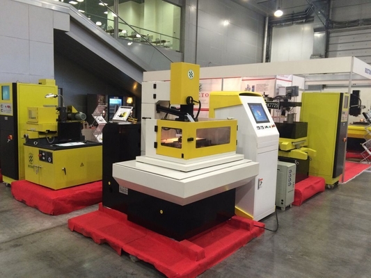 ZNC-EDM-Durchtriebssinkmaschine EDM350