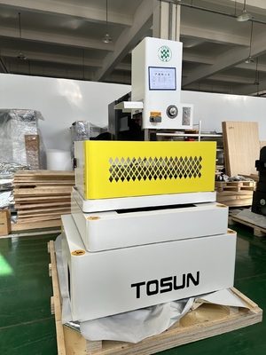 Hochgeschwindigkeits-D400-Drahtschnitt-EDM-Maschine mit Tapper-Schnitt innerhalb von CNC-Metallschnittwerkzeugen