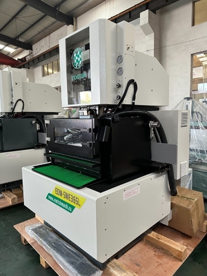 SWE36SL CNC elektrische Entladung Messingdraht Schneidmaschine