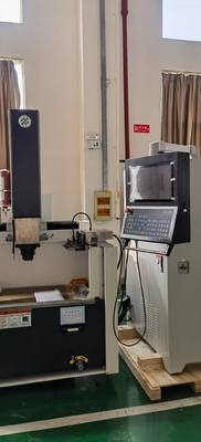 CNC-Spiegel-Düsensinker-EDM-Maschine RAM-Typ EDM1260h für die hochpräzise Verarbeitung