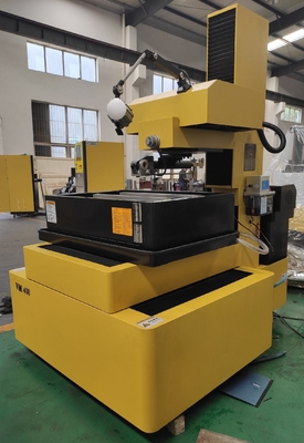 CNC-Drahtschnitt-EDM Dk7750F für präzises und schnelles Schneiden