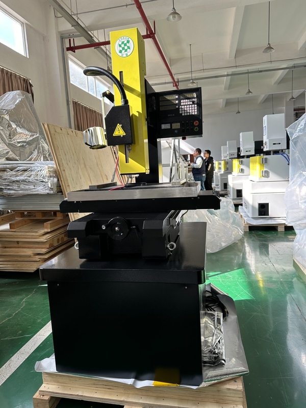 Znc Metall Kleine Bohrmaschine EDM Bohrmaschine 703A Prozessnutzung Metallbohrmaschinen